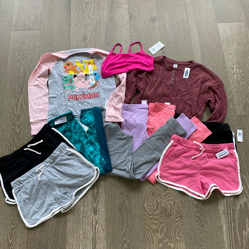 Bundle of girls’ clothing size large (10-12)